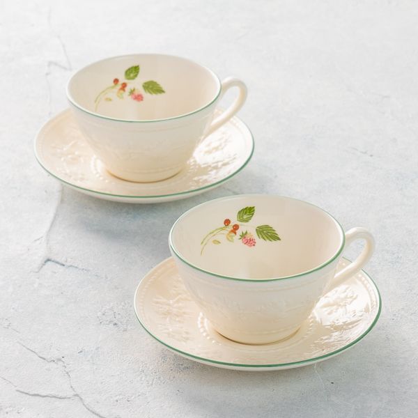 フェスティビティ> ラズベリー ティーカップ&ソーサー ペア | アンシェ